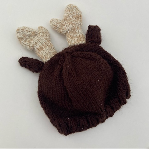 Handmade knit infant reindeer hat 0-6 months - Picture 2 of 4